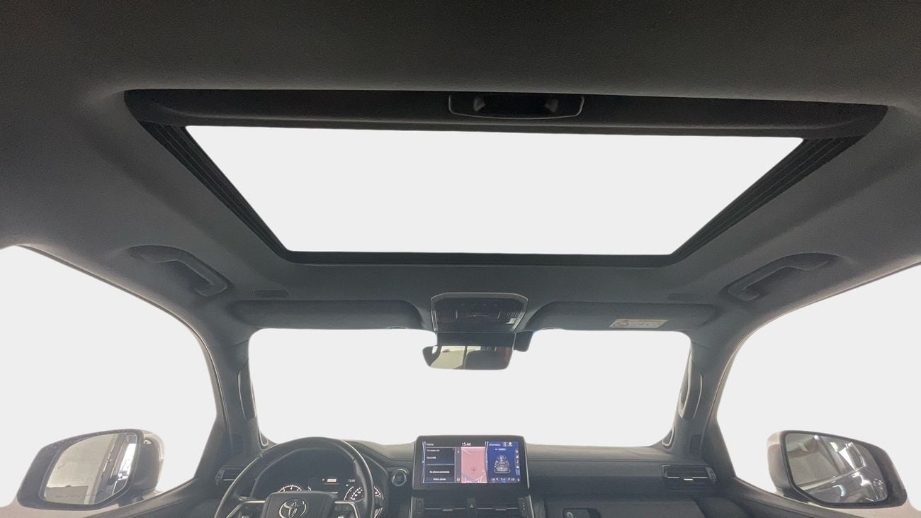 تويوتا لاند كروزر VXR | شامل الضمان | 0 ﺪﻔﻋﺓ ﺃﻮﻟﻯ