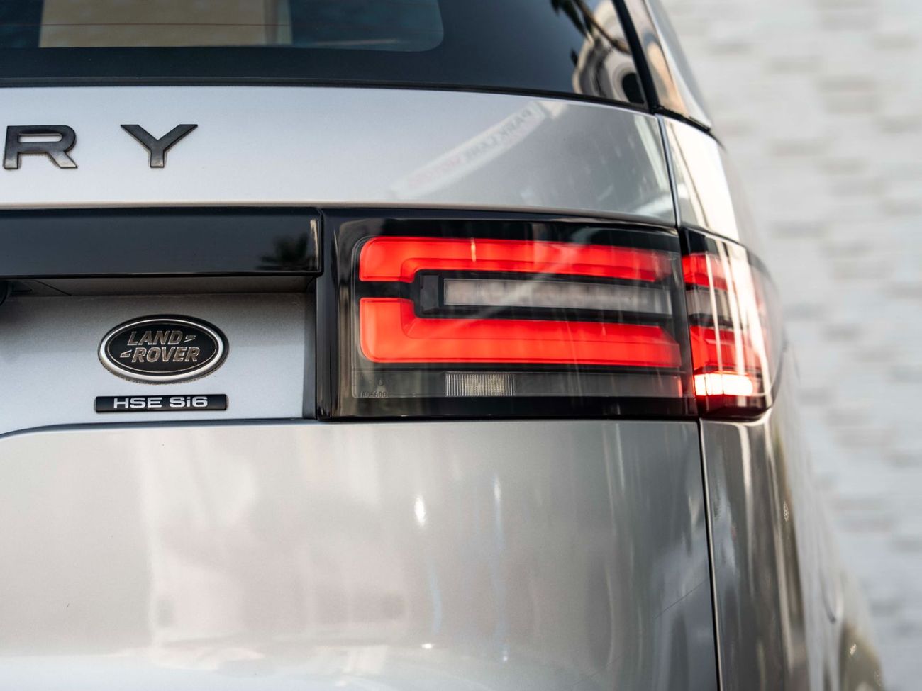 لاند روفر دسكفري HSE Luxury 2.0L 4WD