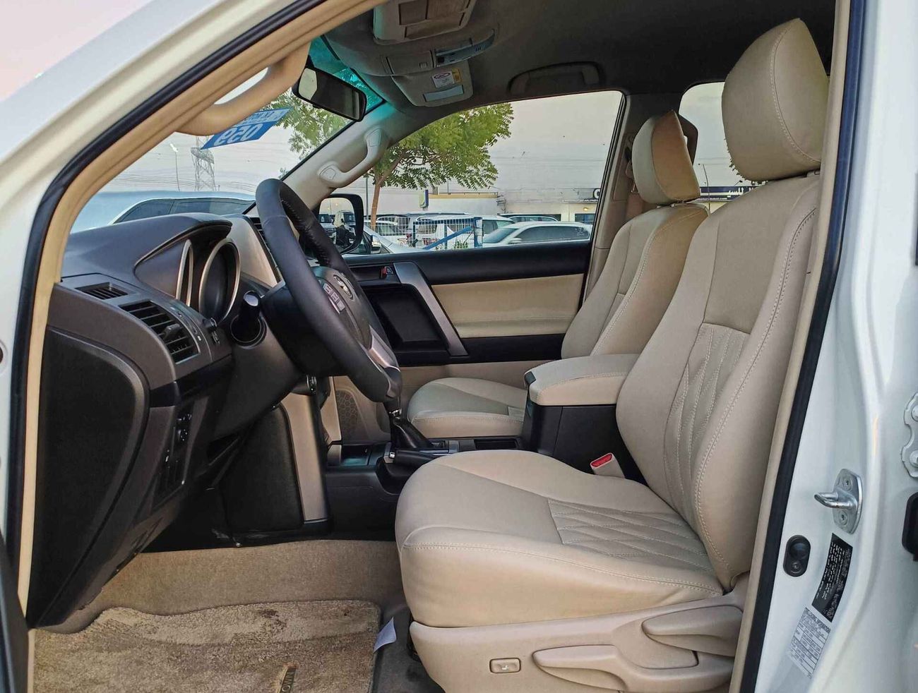 تويوتا برادو TXL V6 / ORG SHAPE/ LEATHER/ DVD CAMERA/ TYRE UP / LOT#28772