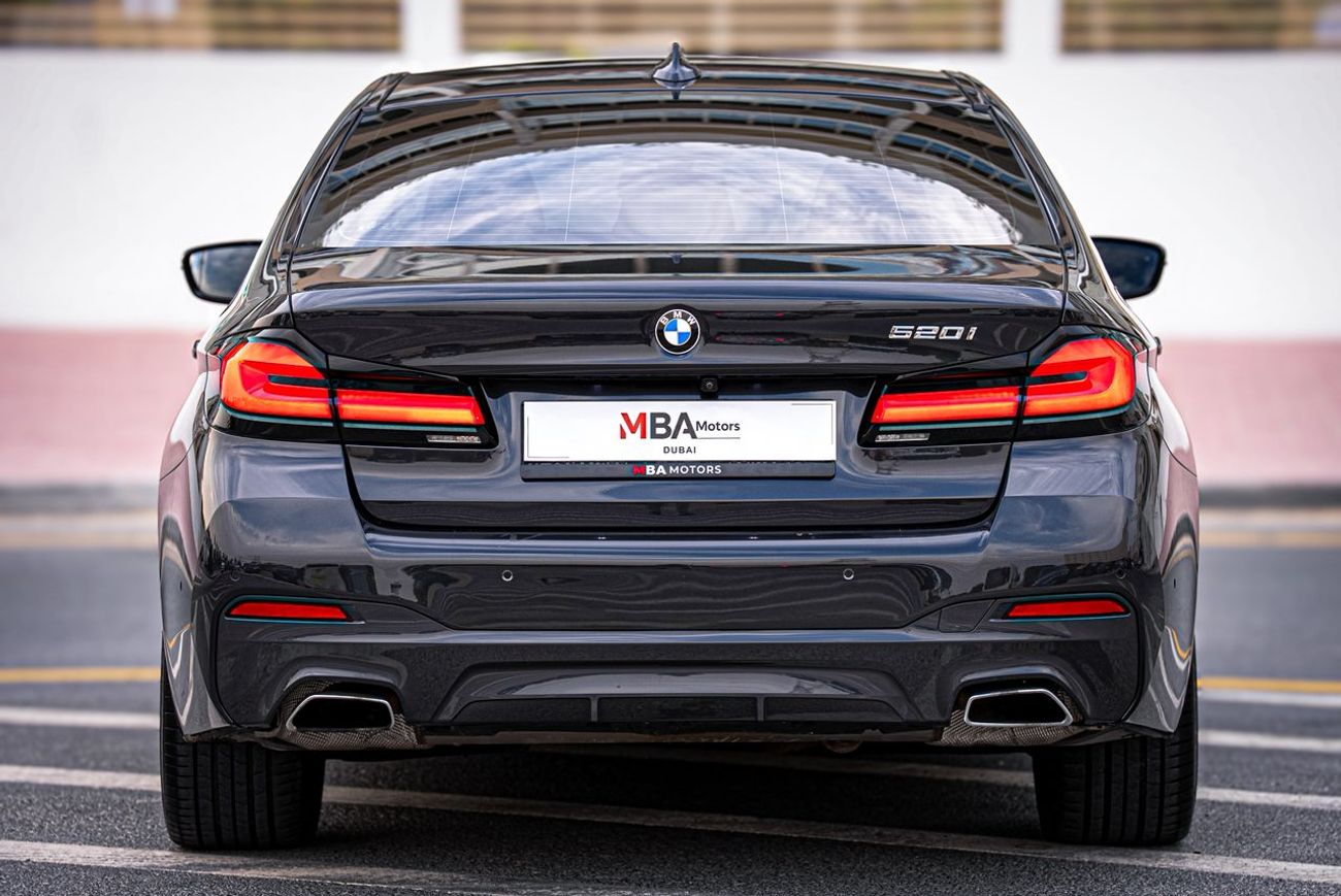 BMW 520i M Sport Comfort 2.0L