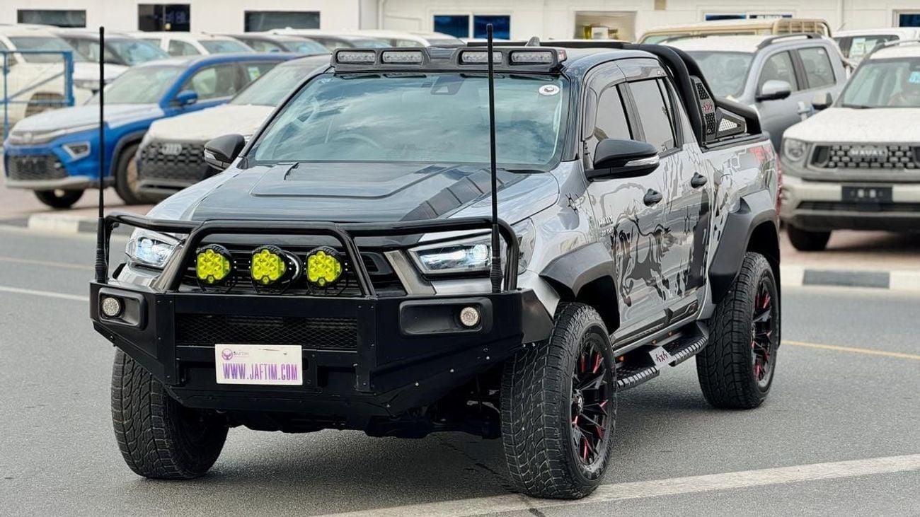 تويوتا هيلوكس 2022| 2.8L DIESEL ENGINE | AT | RHD | HEAVY BULL BAR WITH FOCUSED LED LIGHTS | DUAL BULL BAR ANTENNA