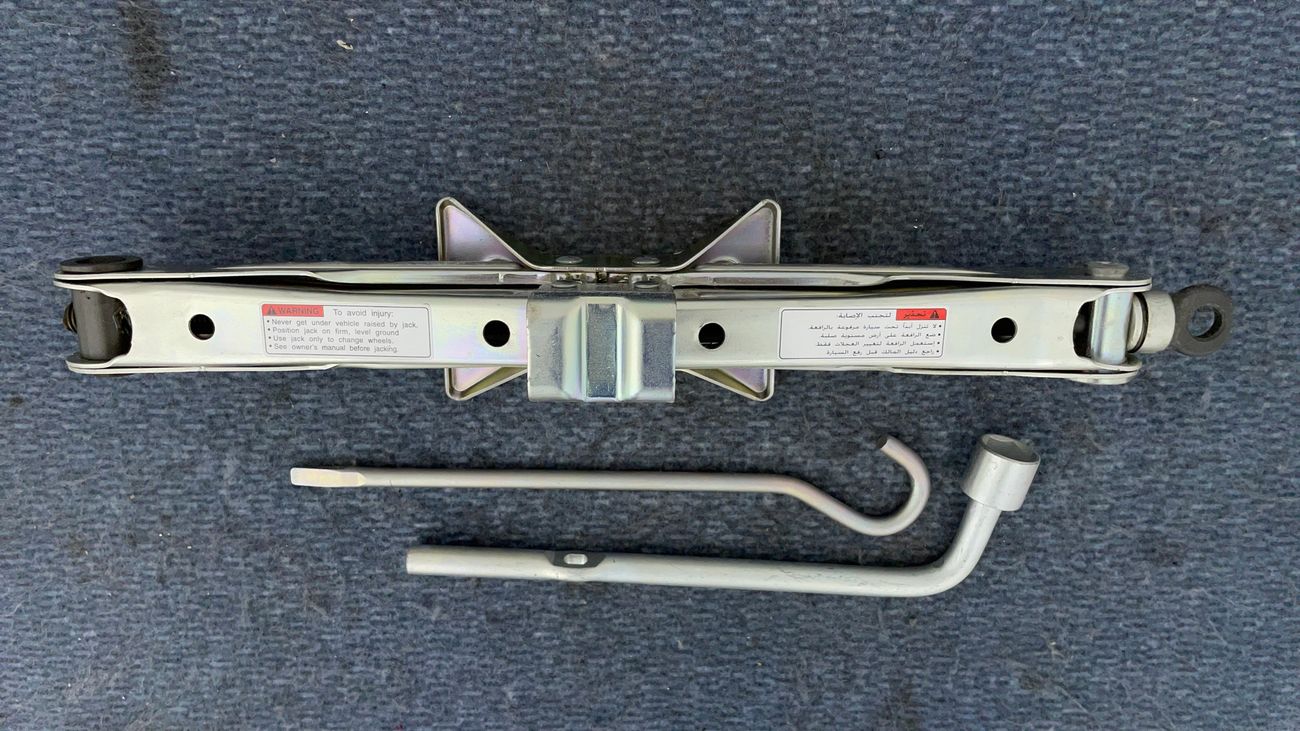 Suzuki Grand Vitara FULL OPTION 2.4 | Zero Down Payment | Free Home Test Drive