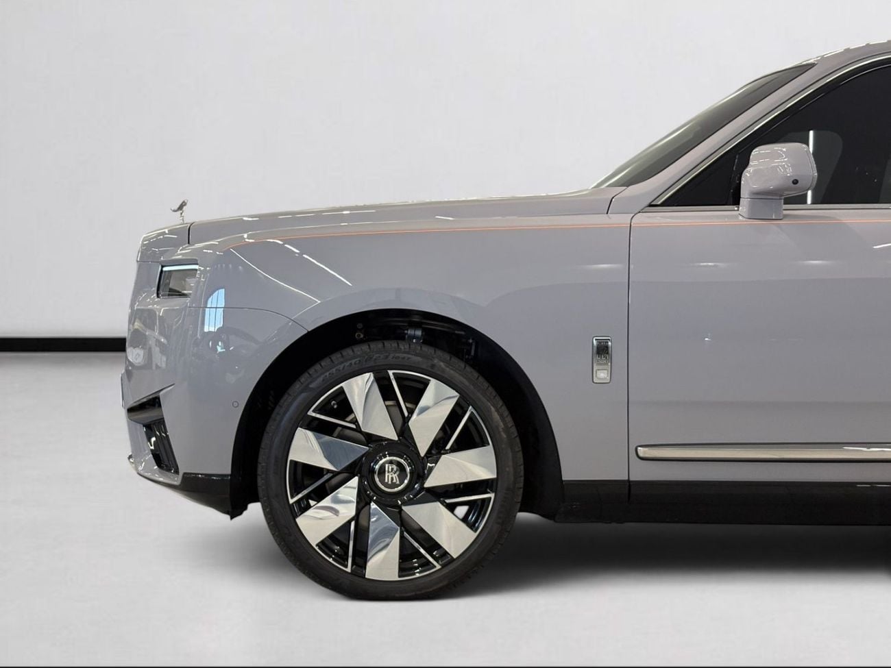 Rolls Royce Cullinan STD 2025 ROLLS ROYCE CULLINAN | BRAND NEW | 6.75L TWIN-TURBO V12 | 1,250 KM | NO ACCIDENT | EUROPEAN SPE
