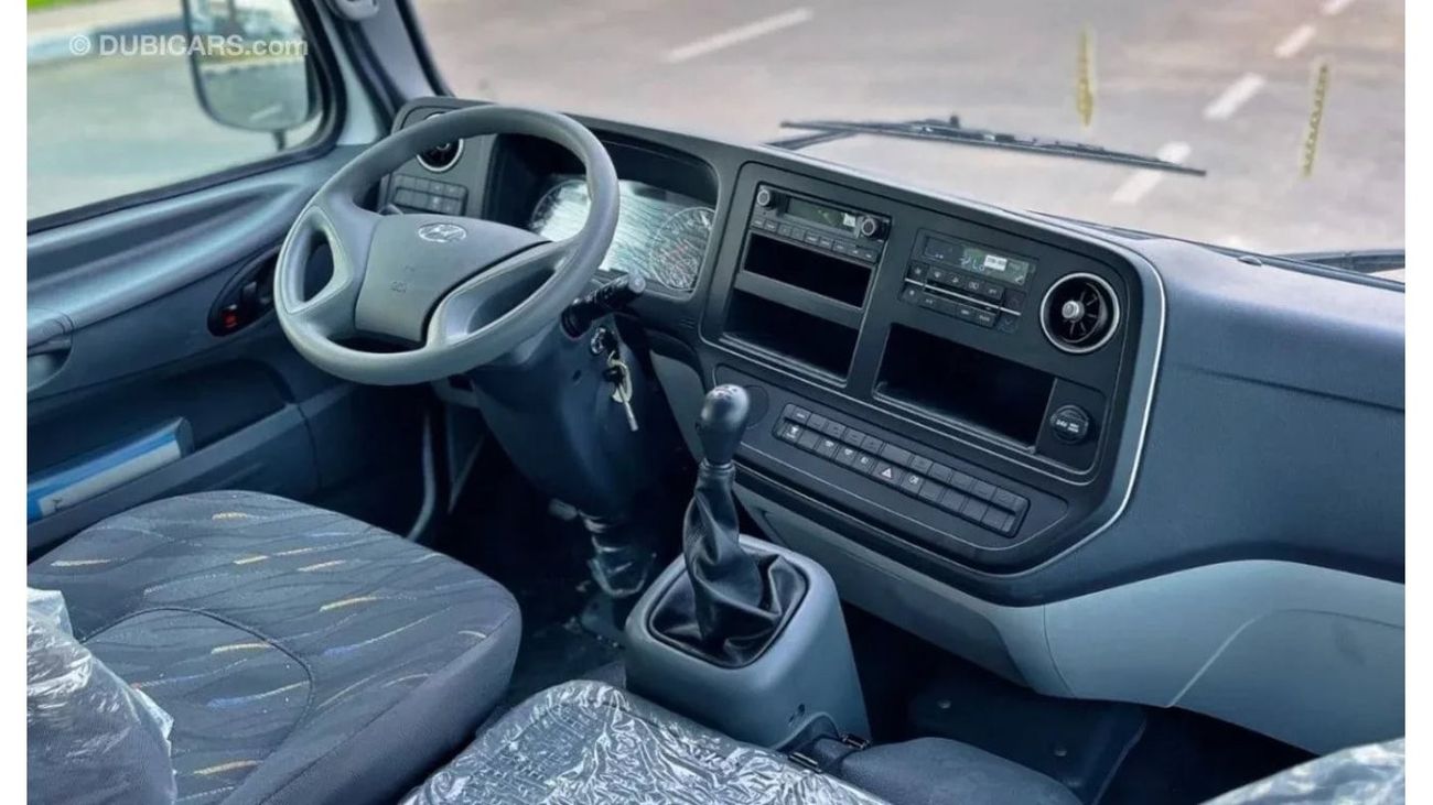 هيونداي كونتي Hyundai Country Bus 3.9L 23Seater 2024 Model Year