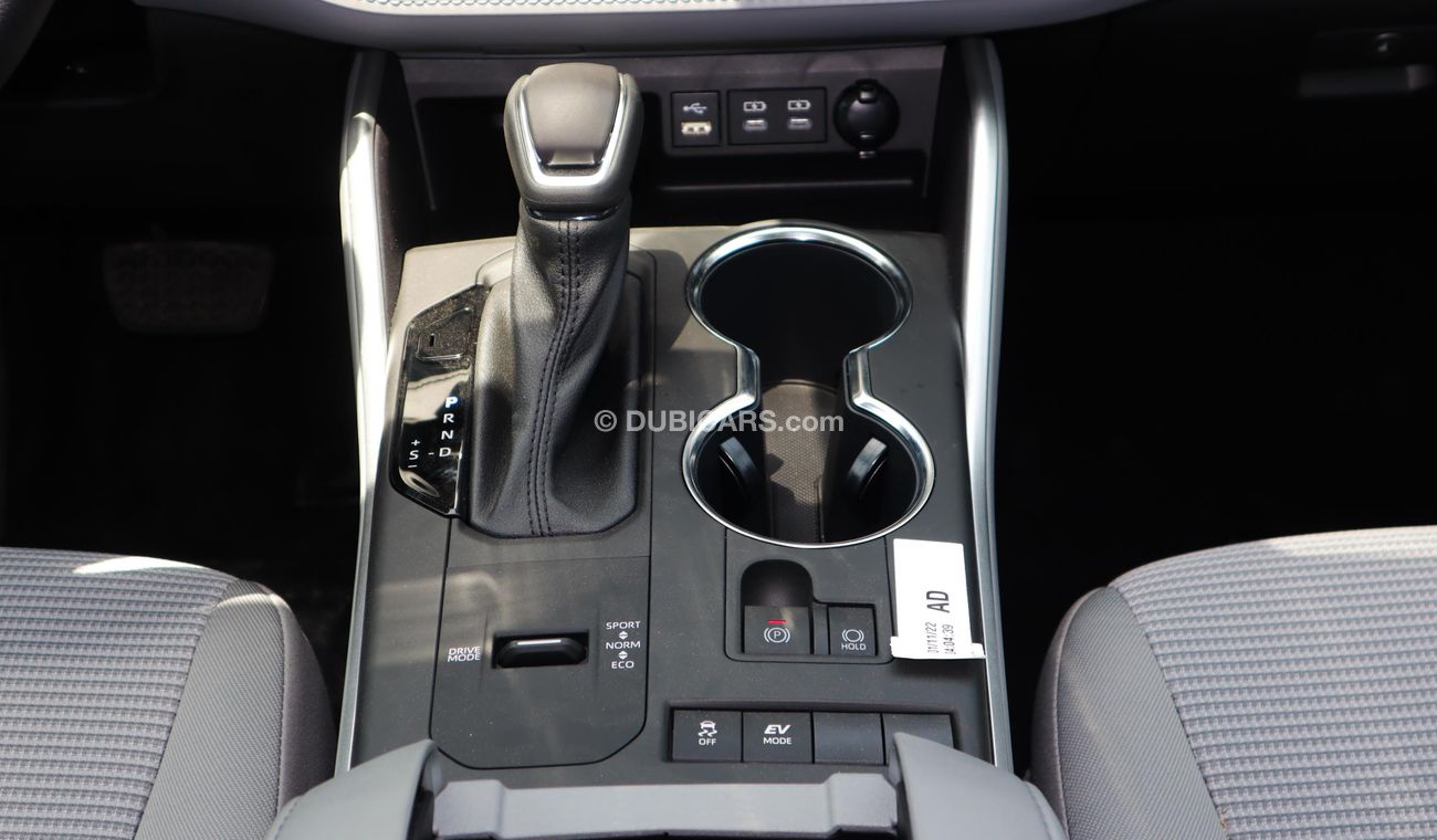 تويوتا هايلاندر LE 2.5L | 2022 | Hybrid | For Export Only