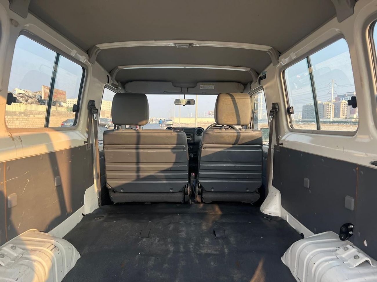 تويوتا لاند كروزر 70