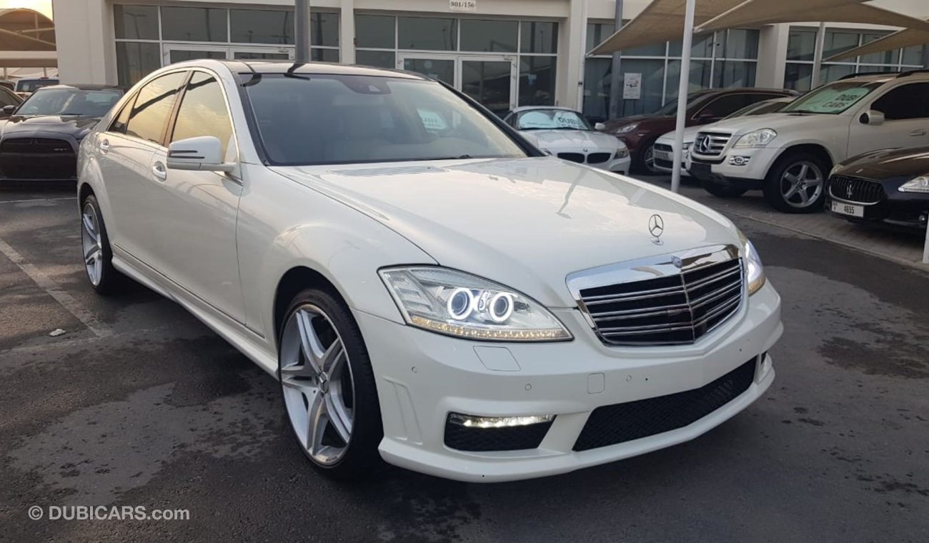 Mercedes-Benz S 63 AMG Mercedes benz S350 model 2011 GCC car prefect condition full option low mileage