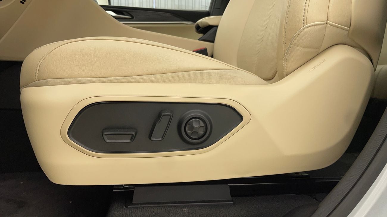 جيب جراند شيروكي LIMITED + 3.6 | بدون دفعة مقدمة | اختبار القيادة في المنزل