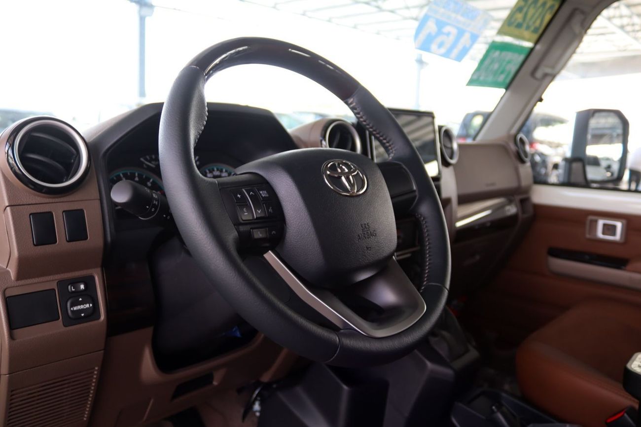 Toyota Land Cruiser 2025 LAND CRUISER GRJ 71 4.0 V6 AT FULL  **EXPORT ONLY**التصدير فقط خارج الخليج**