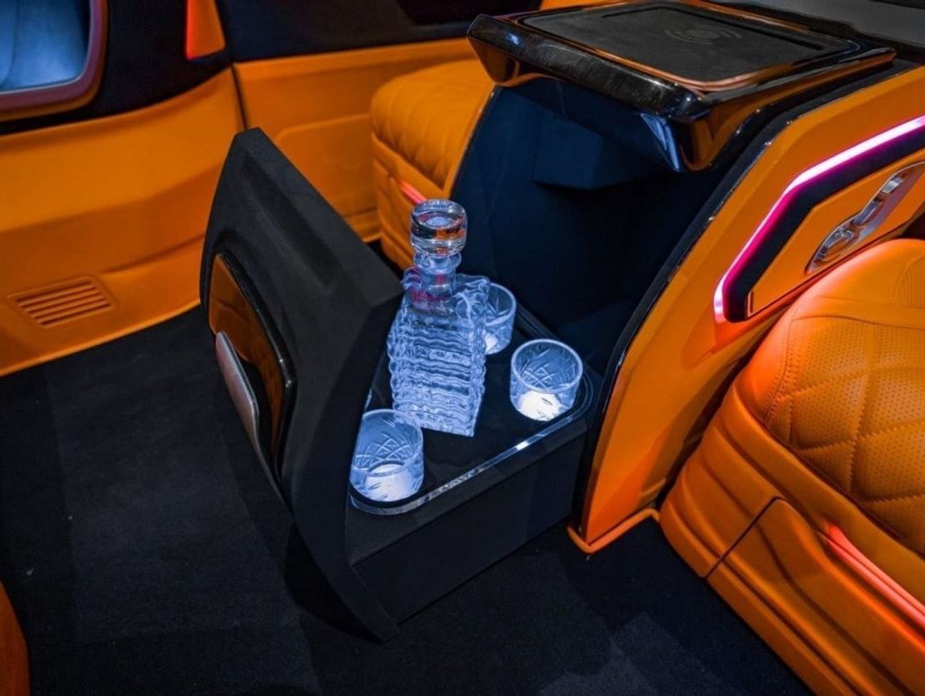 مرسيدس بنز فيتو 2022 | VIP Brabus V-250 | GCC Specs | Brand New | Full Options