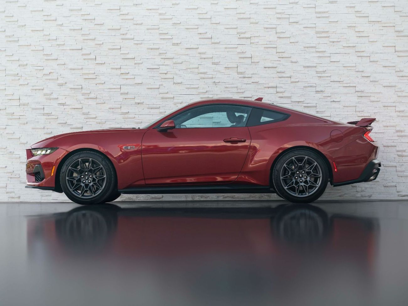 Ford Mustang GT 5.0L (435 HP) Coupe M/T