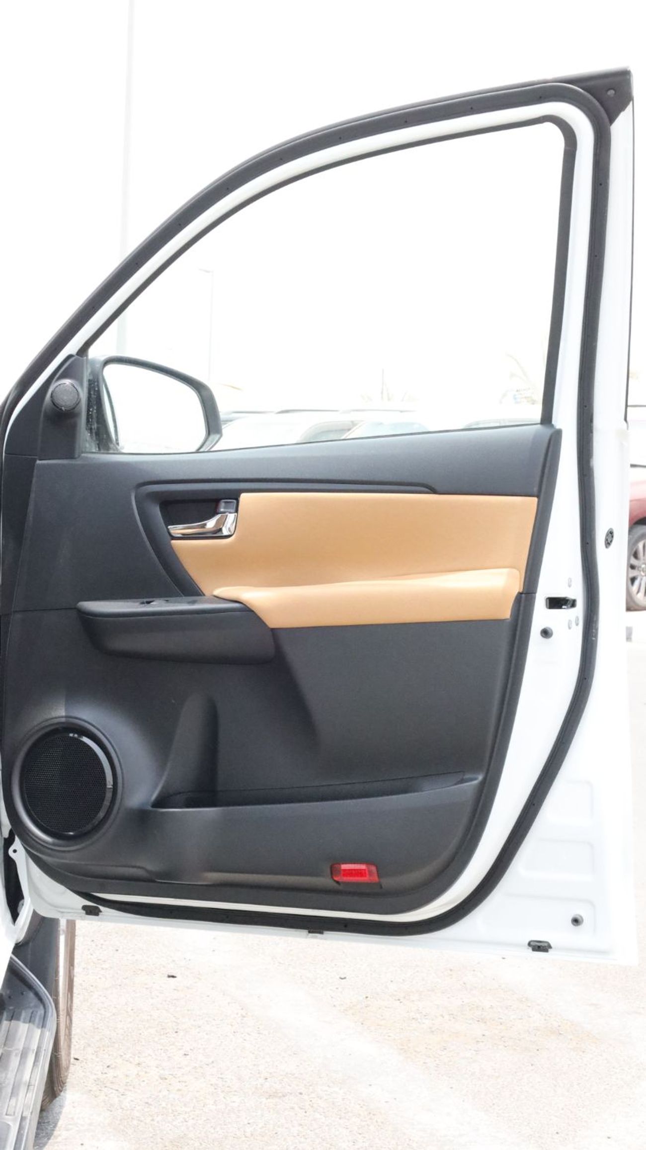 Toyota Fortuner EXR 2.7L (160 HP)