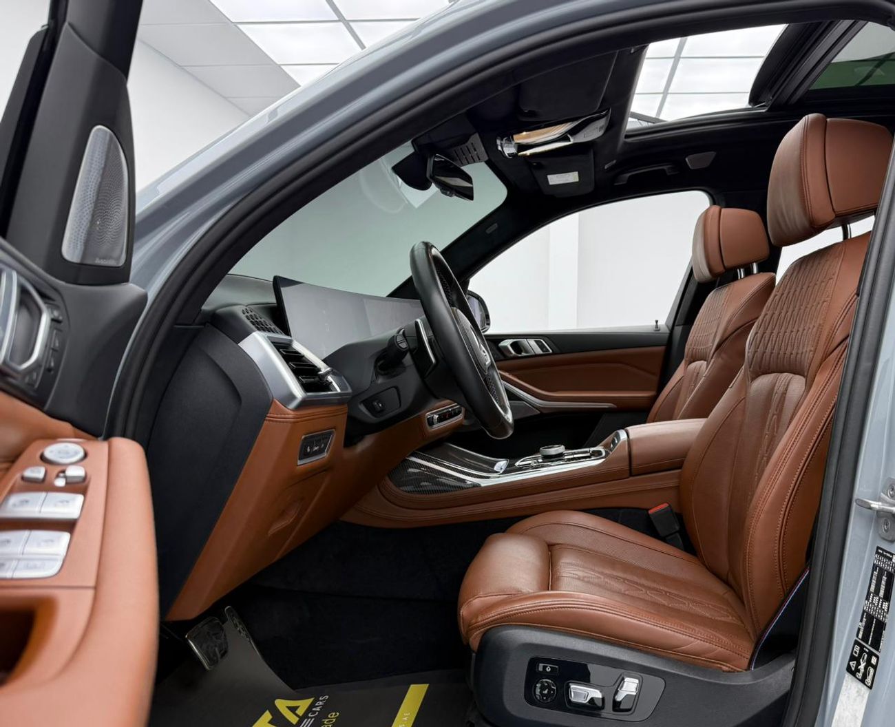 BMW X7 M60i, 4.4 Automatic. 7seats . All Wheel Drive.5doors