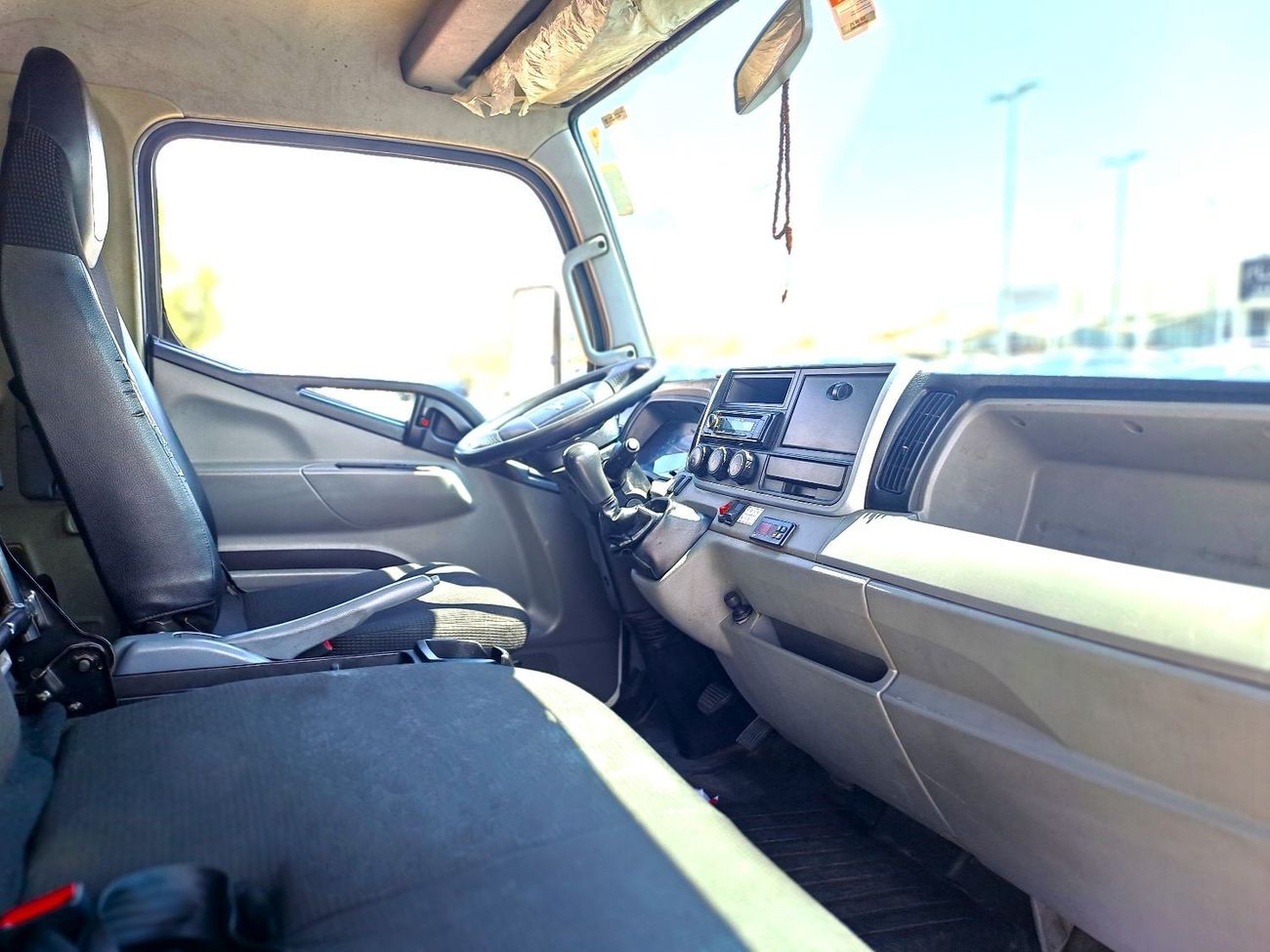 Mitsubishi Fuso Canter GCC CHILLER