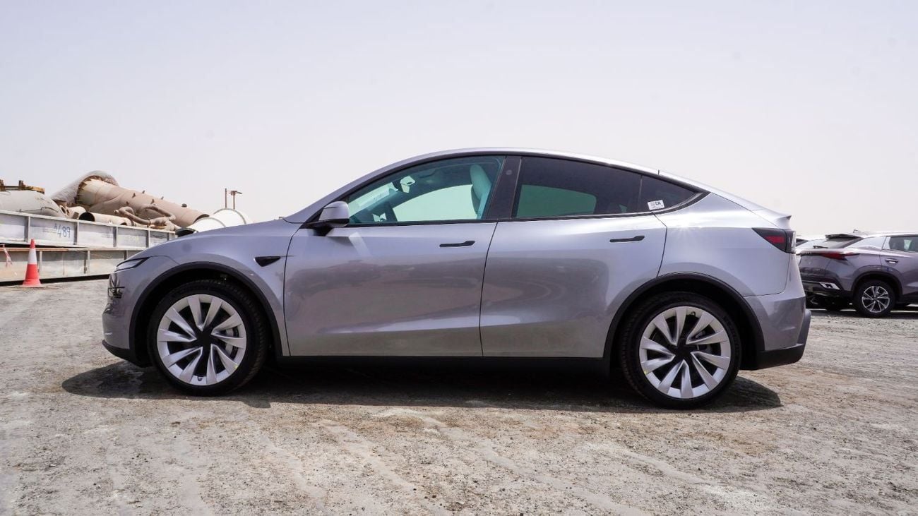 Tesla Model Y Long Range (AWD) || 719 KM || Brand New