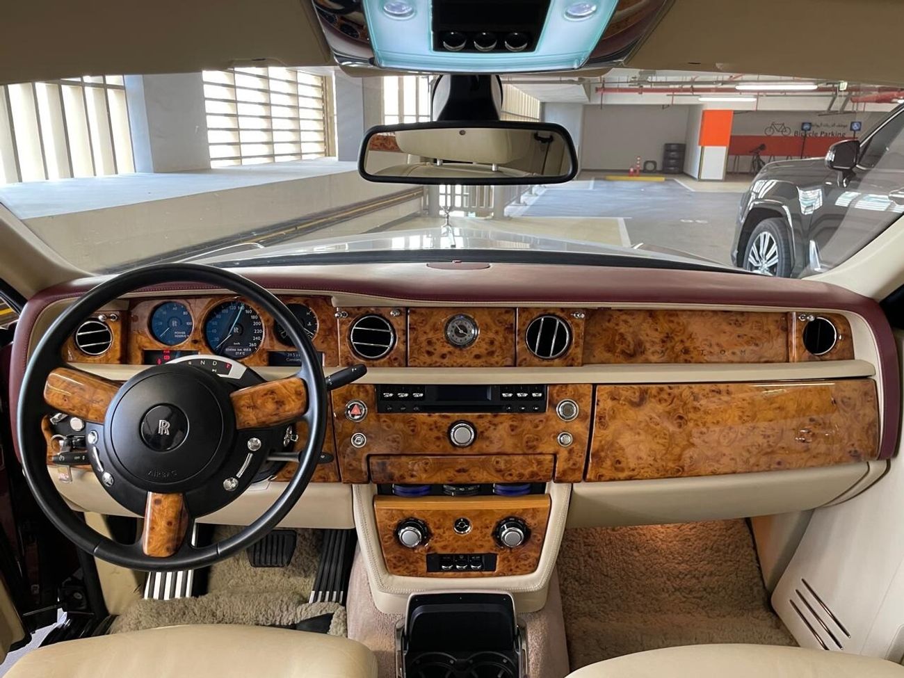 رولز رويس فانتوم Phantom Sedan 4-Door