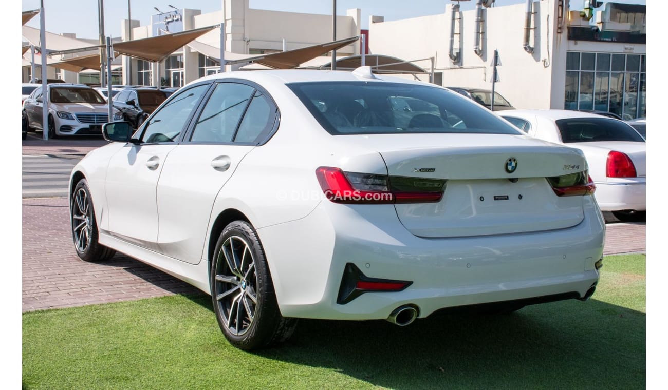 BMW 330i Luxury Line 330i - Turbo Engine