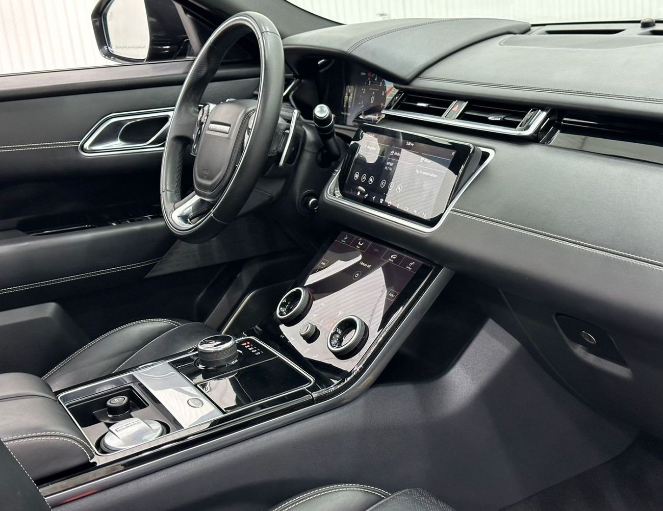 Land Rover Range Rover Velar P380 R-Dynamic HSE 2018 Range Rover Velar P380 HSE R-Dynamic, Oct 2025 Range Rover Warranty, Full Op