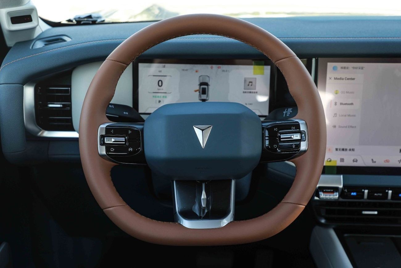 تشنجان ديبال جي 318 2024 Changan Deepal G318 Air Suspension - Plug-in Hybrid - Green inside Blue | Export Price