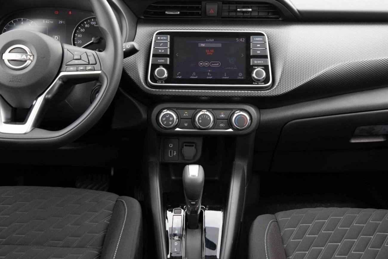 نيسان كيكس 2024 نيسان كيكس 1.6 SV - أحمر من الداخل أسود