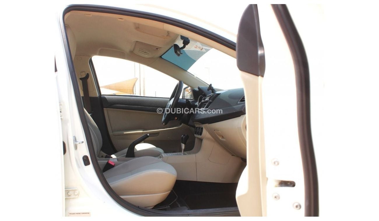 Mitsubishi Lancer Mitsubishi Lancer 2014 GCC, in excellent condition, without accidents