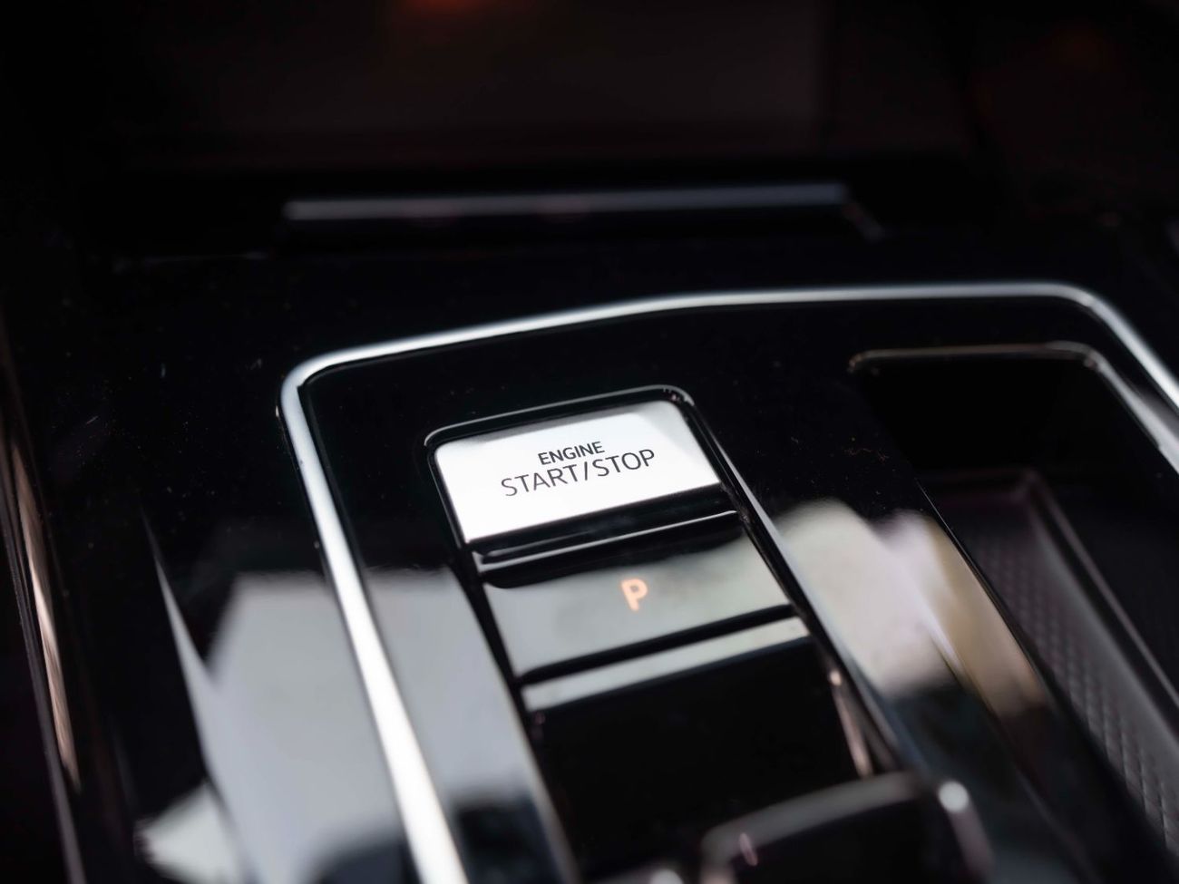 Volkswagen Golf R Base 2.0T FULL OPTION  2.0T