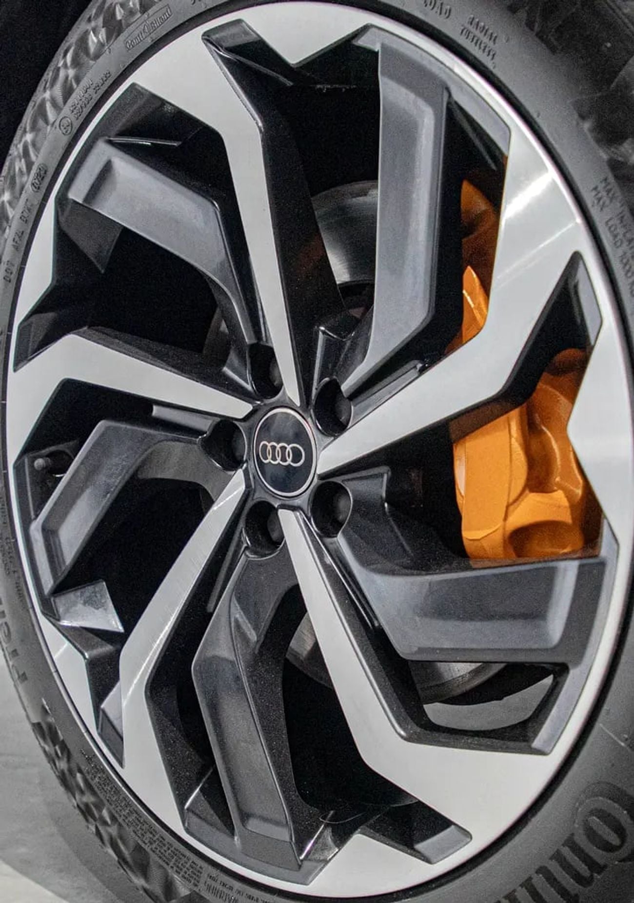 Audi etron 55 Quattro