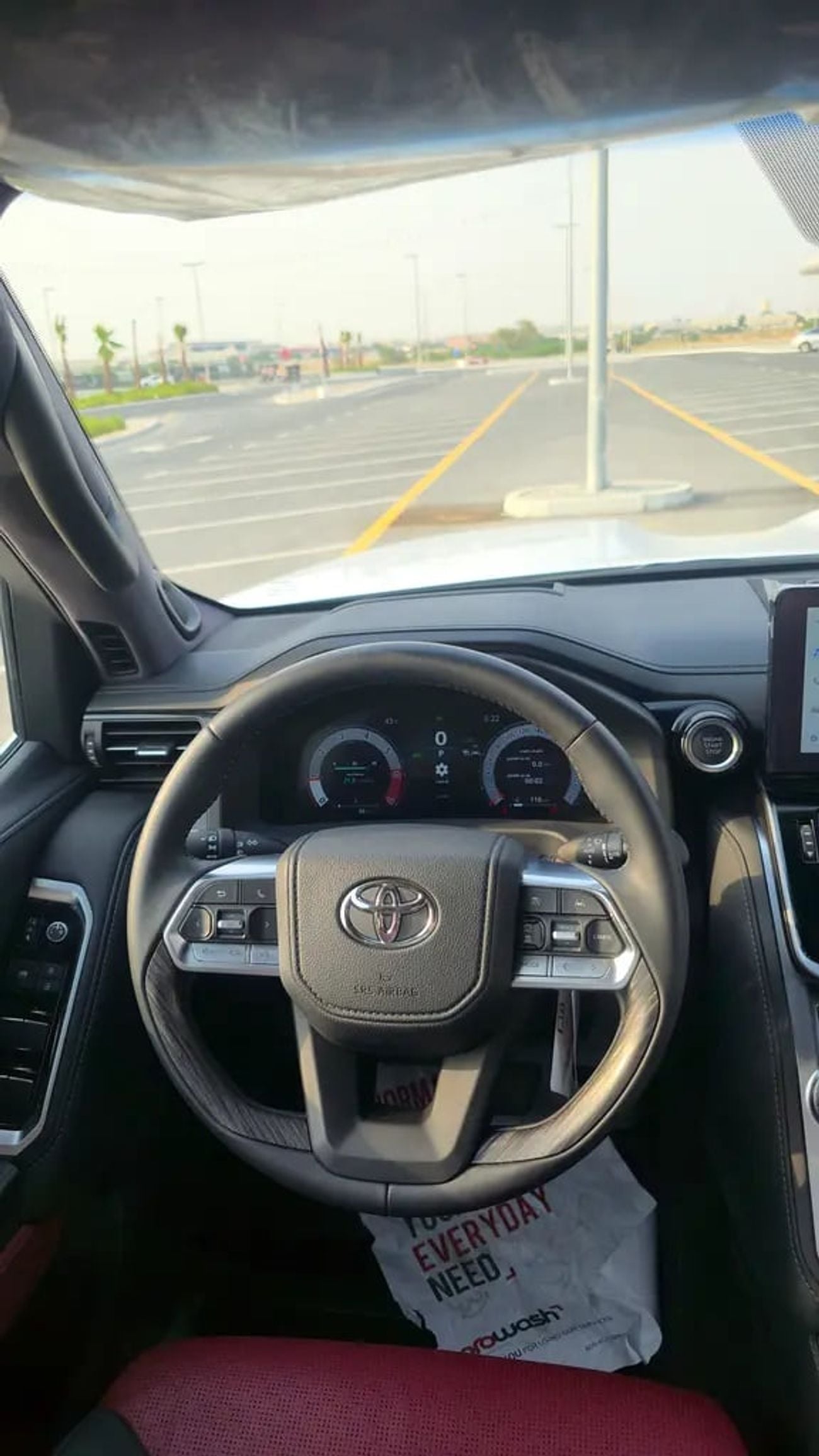Toyota Land Cruiser VXR | GCC Specs | Brand