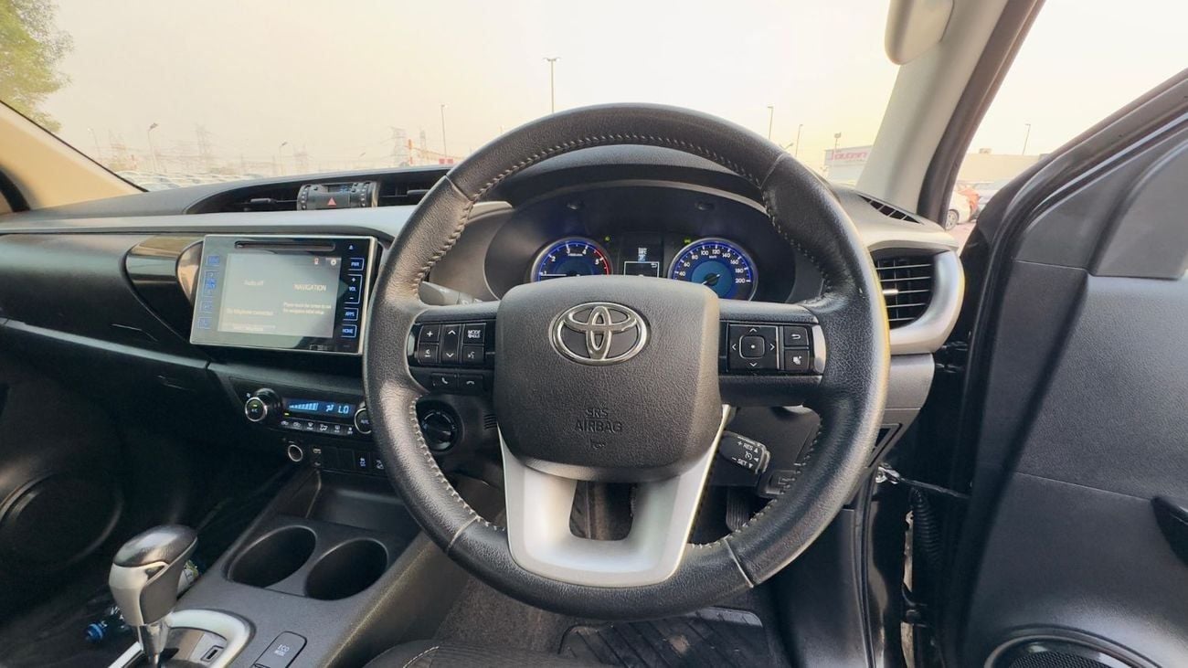 تويوتا هيلوكس 2018 HILUX SMART CAB – RHD | 4WD POWER | AUTO TRANS | CRUISE | ROLL BAR | ADVENTURE