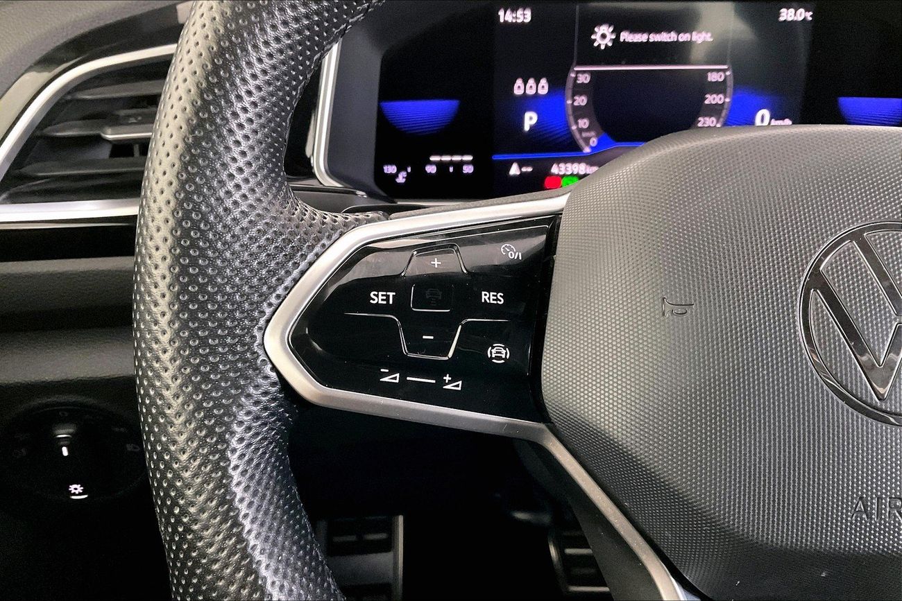 Volkswagen T ROC R-Line | Guaranteed Warranty | 0 Down Payment