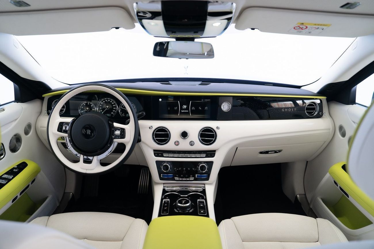 Rolls-Royce Ghost 6.75T Short Wheelbase