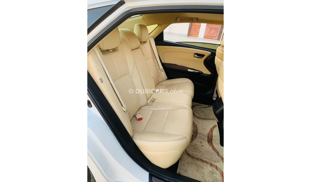 Used Toyota Avalon Avalone 2013 for sale in Dubai 479682