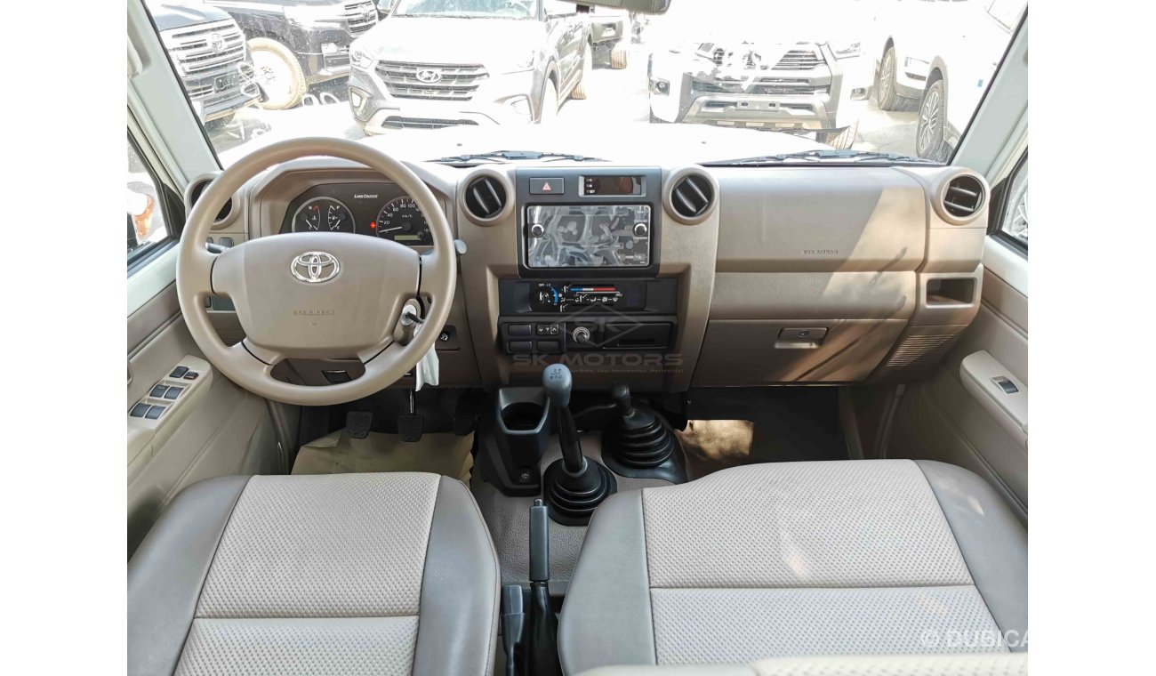 Toyota Land Cruiser Hard Top 4.2L DIESEL, 16" ALLOY RIMS, MANUAL A/C, XENON HEADLIGHTS (CODE # LX7601)