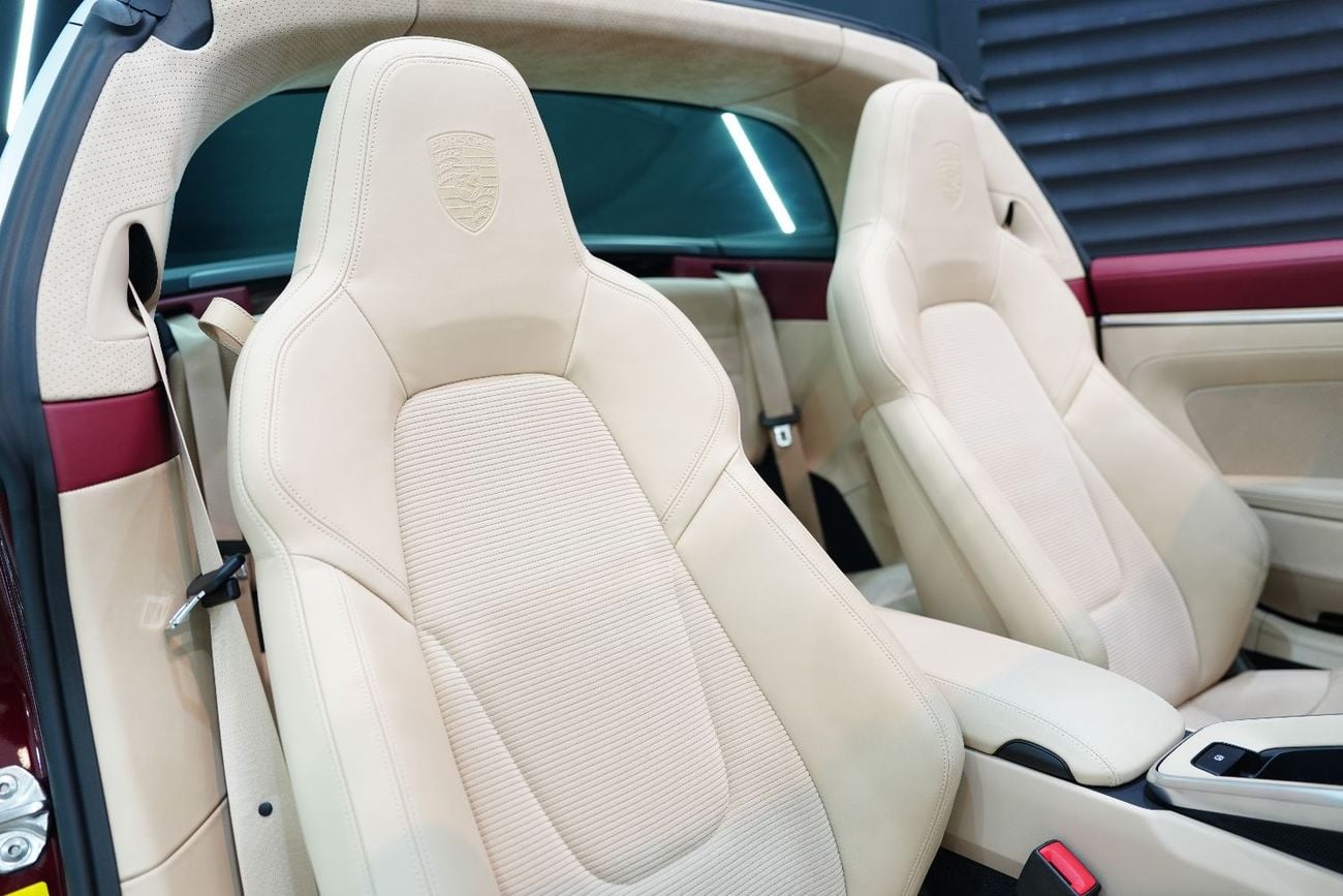 بورش 911 TARGA 4S HERITAGE DESIGN EDITION