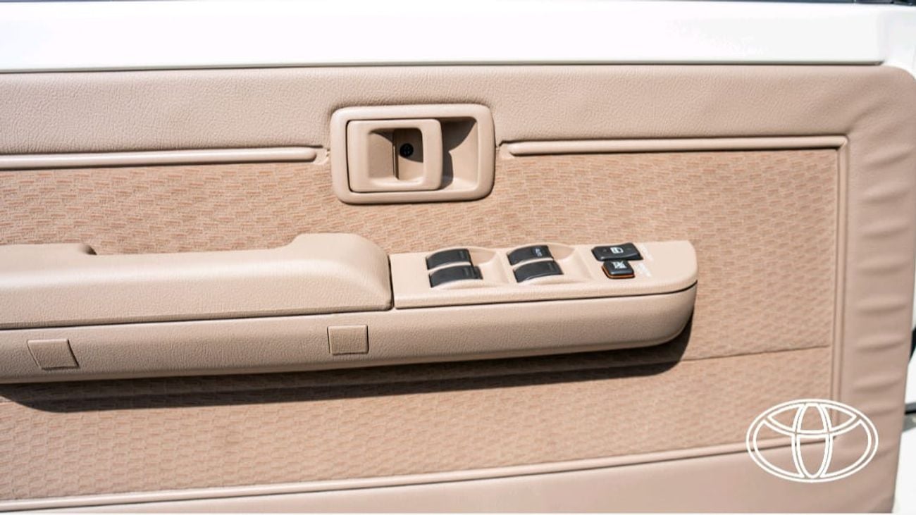 تويوتا لاند كروزر 70