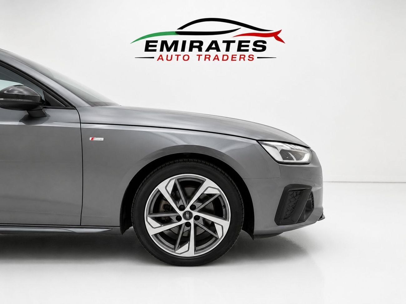 أودي A4 35 TFSI PROGRESS BLACK