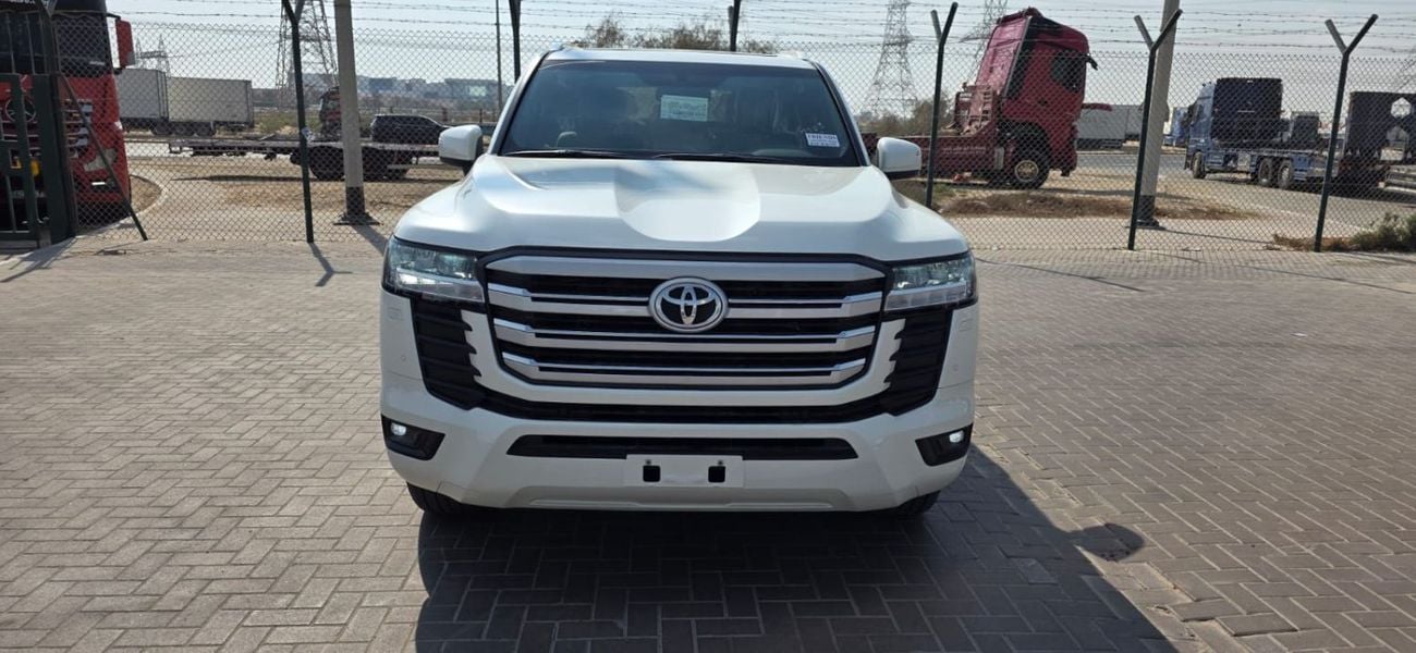 تويوتا لاند كروزر INSIDE BLACK 4.0