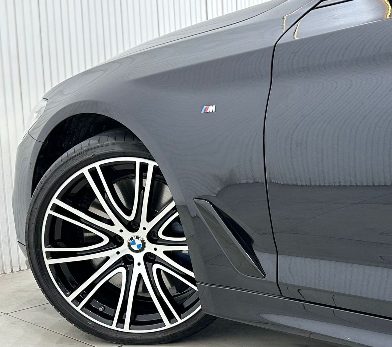 BMW 540i M Sport 2019 BMW 540i M-Sport, October 2028 BMW Service Pack, Warranty, Low Kms, GCC