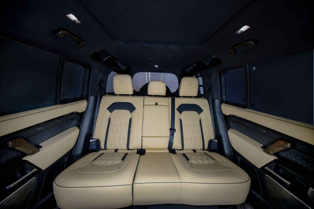 Land Rover Defender P400 110 HSE 3.0L (5 Seater)