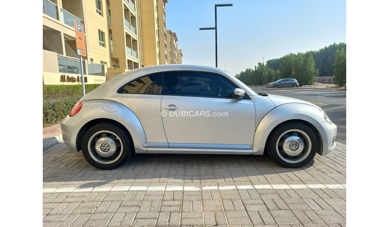 Used Volkswagen Beetle 2012 for sale in Dubai 588451