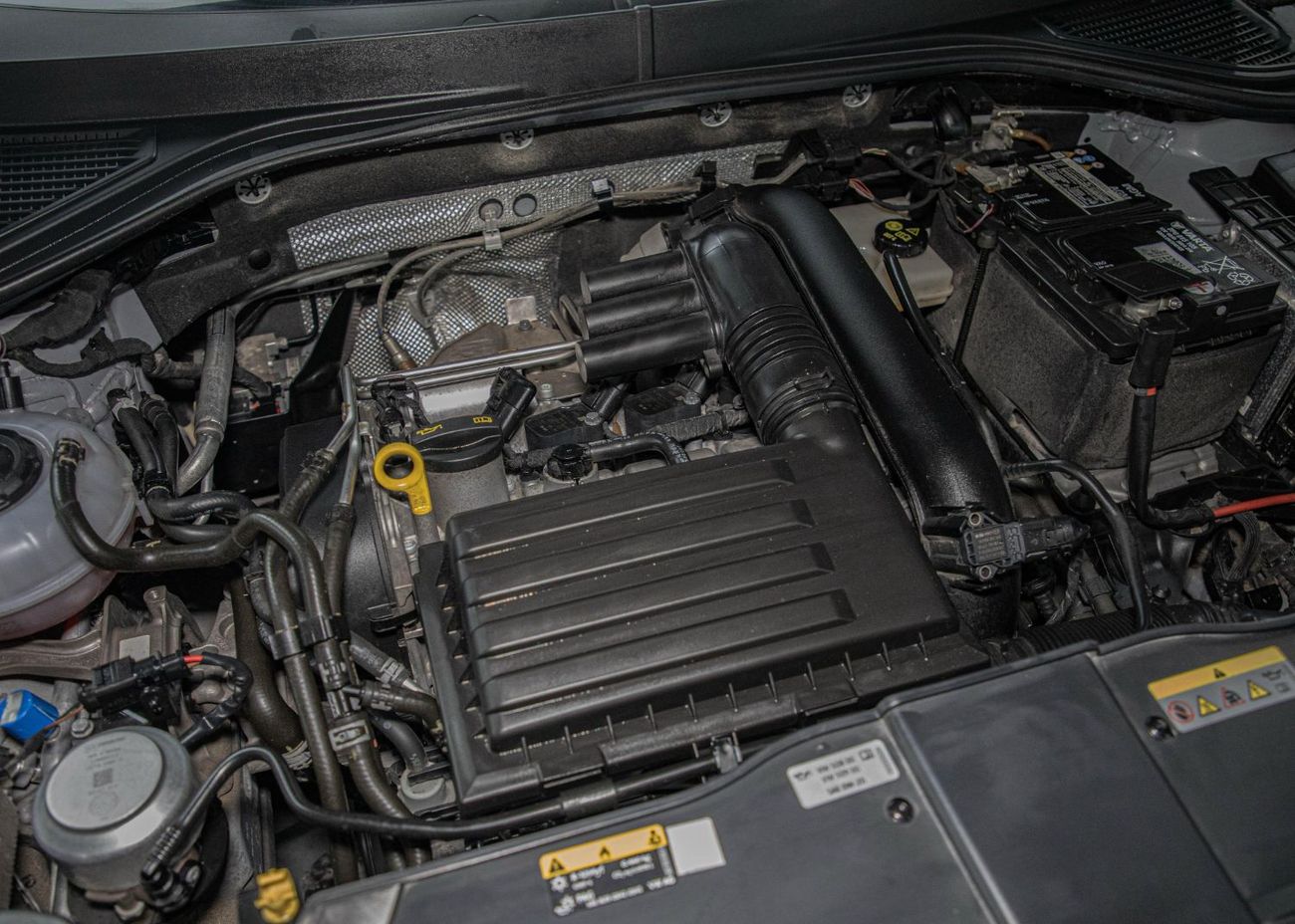 Volkswagen T ROC R-line 1.4L 1,450x60 • 20% DP • VW T-Roc R- Line 1.4 150 BHP • VW Warranty/Service • GCC