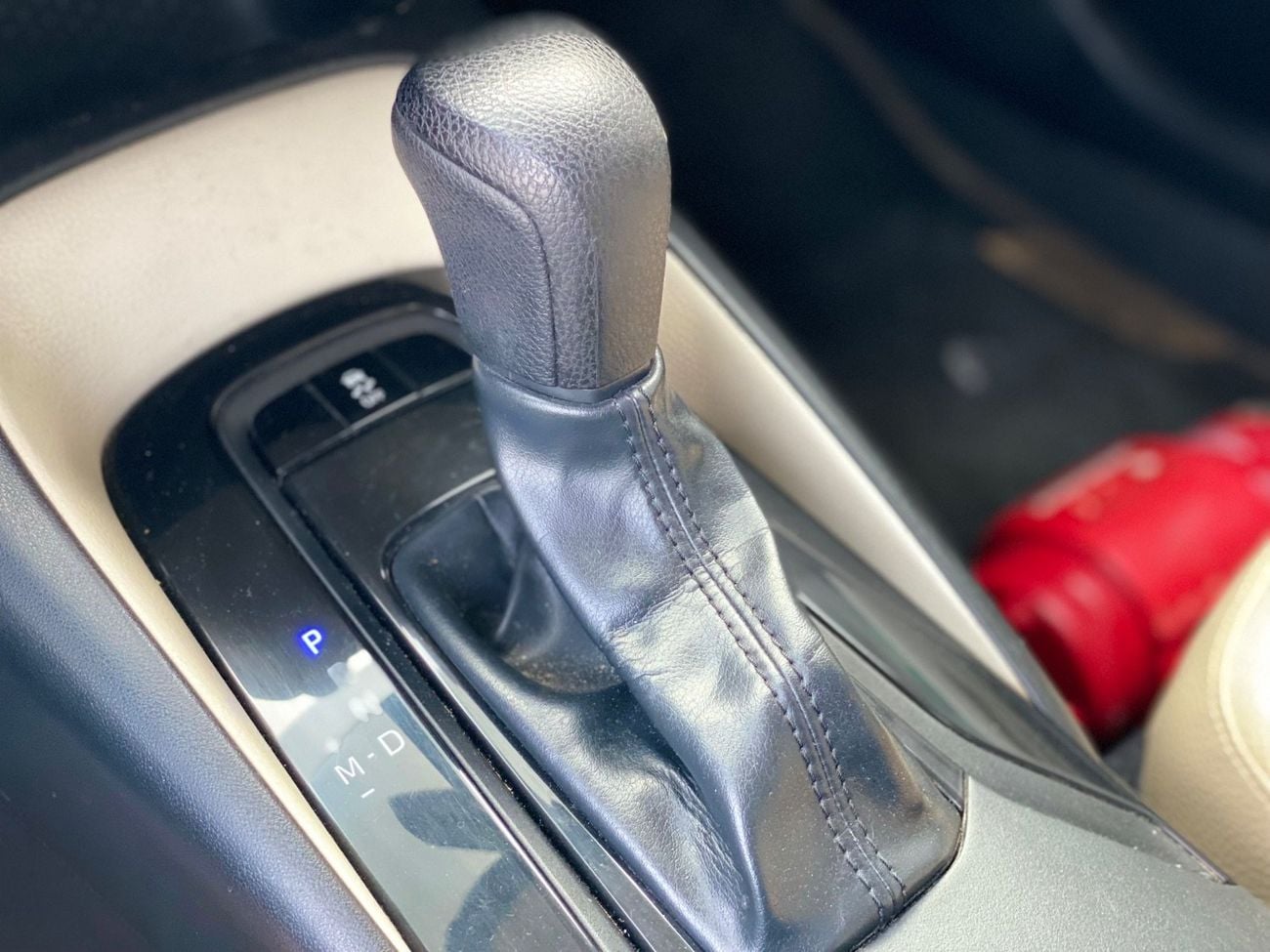 تويوتا كورولا SE 1.6L