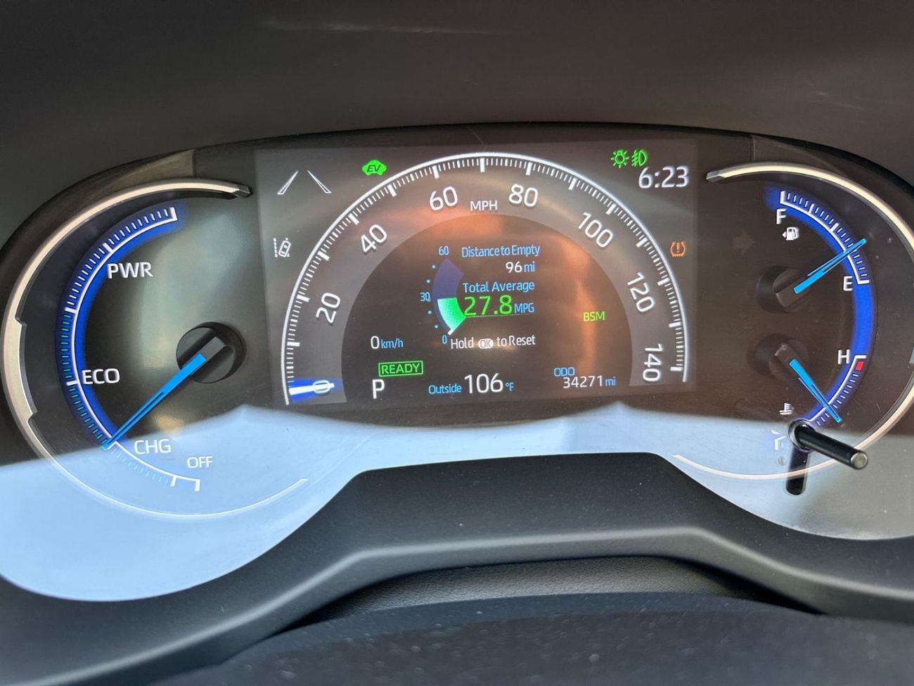 تويوتا راف ٤ RAV 4 2021 4WD PETROL HYBRID LEFT HAND