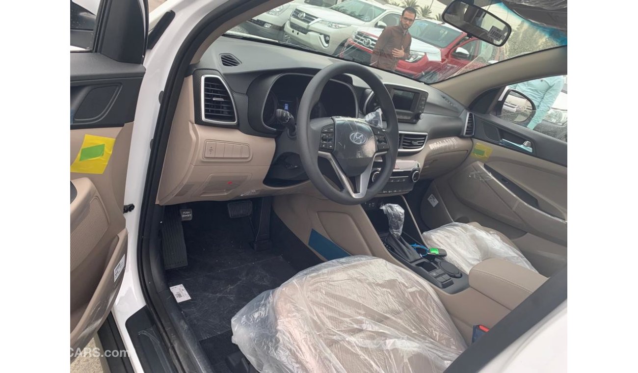 Hyundai Tucson 2.0  FULL OPTION