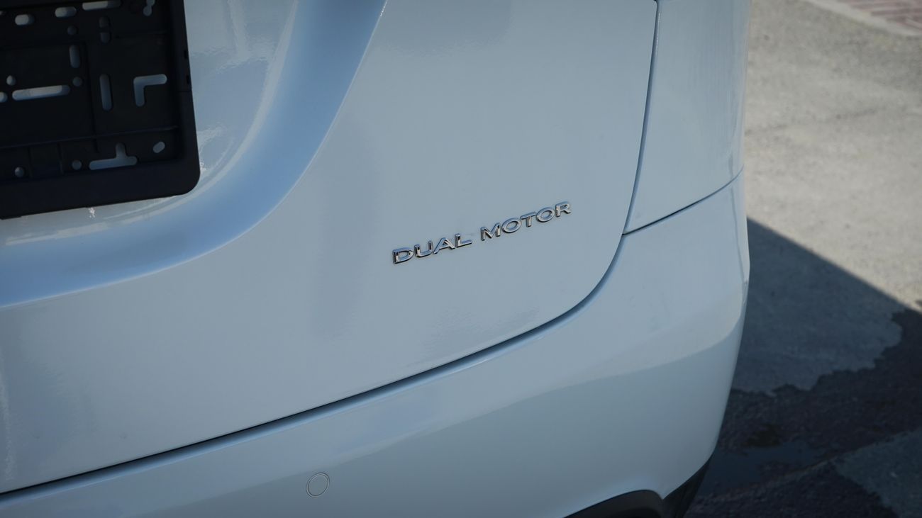 تسلا موديل اكس