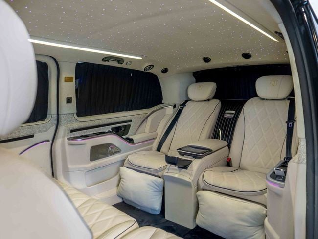 Used 2025 Mercedes Benz V300 AVANTGARDE for sale in UAE | Verified Second Hand Mercedes Benz V300 AVANTGARDE Price