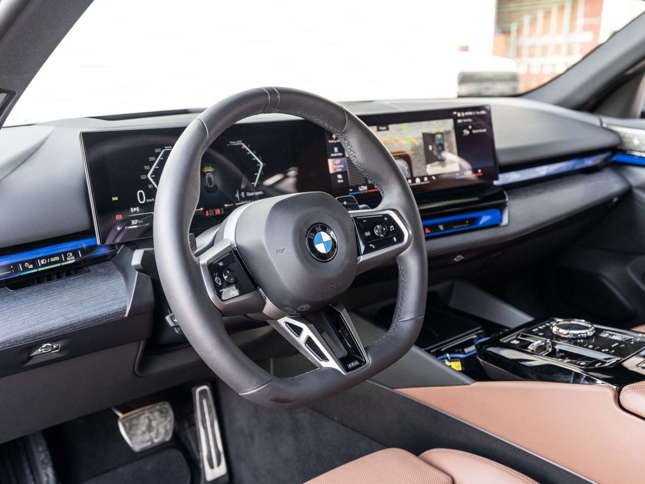 بي أم دبليو 520i 520I M SPORT TITANIUM