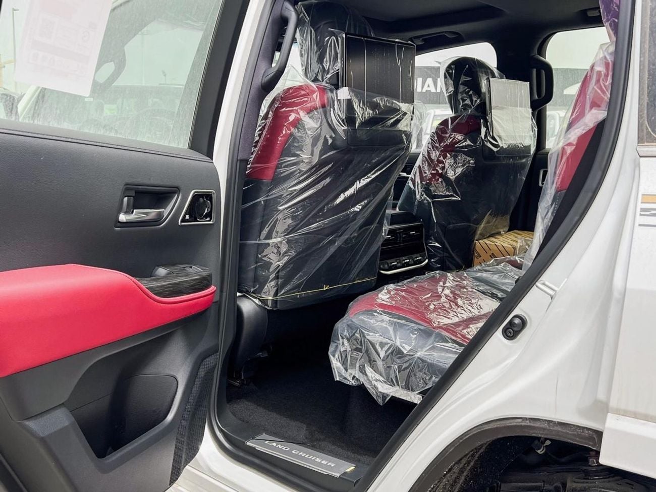 تويوتا لاند كروزر LC300 3.5L Twin Turbo VXR FULL OPTION