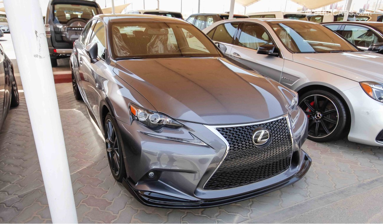 Lexus IS350