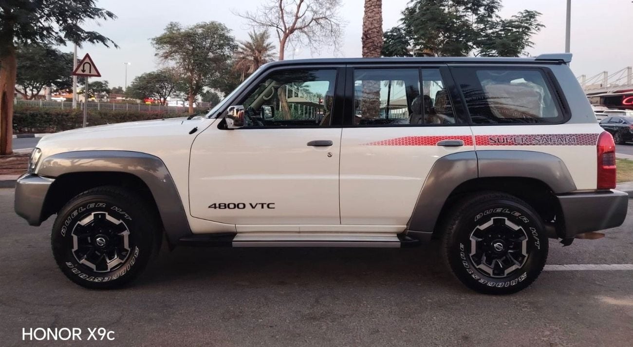 نيسان باترول سوبر سفاري